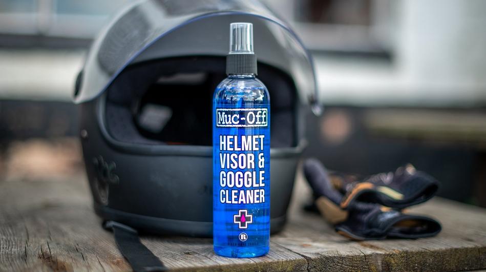 01-Helmet-Visor-Goggle-Cleaner-PDP-Highlight_950x_crop_center