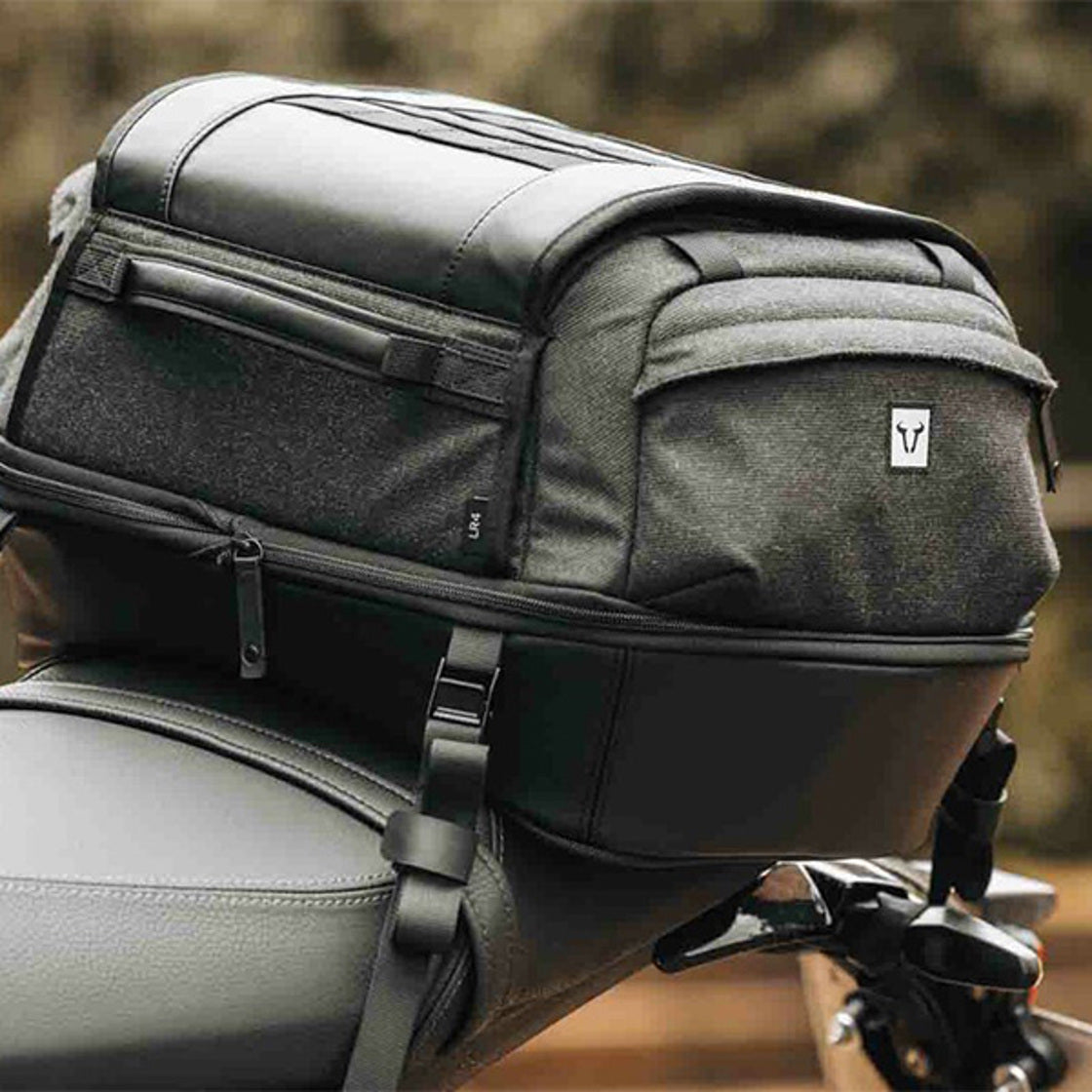 Legend Gear Bagsædetaske LR4 18-25L SORT