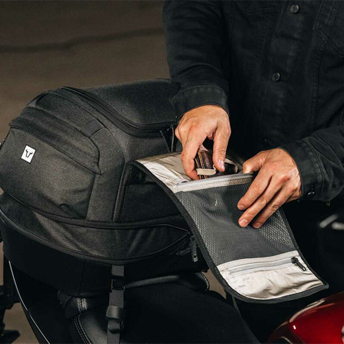 Legend Gear Bagsædetaske LR4 18-25L SORT