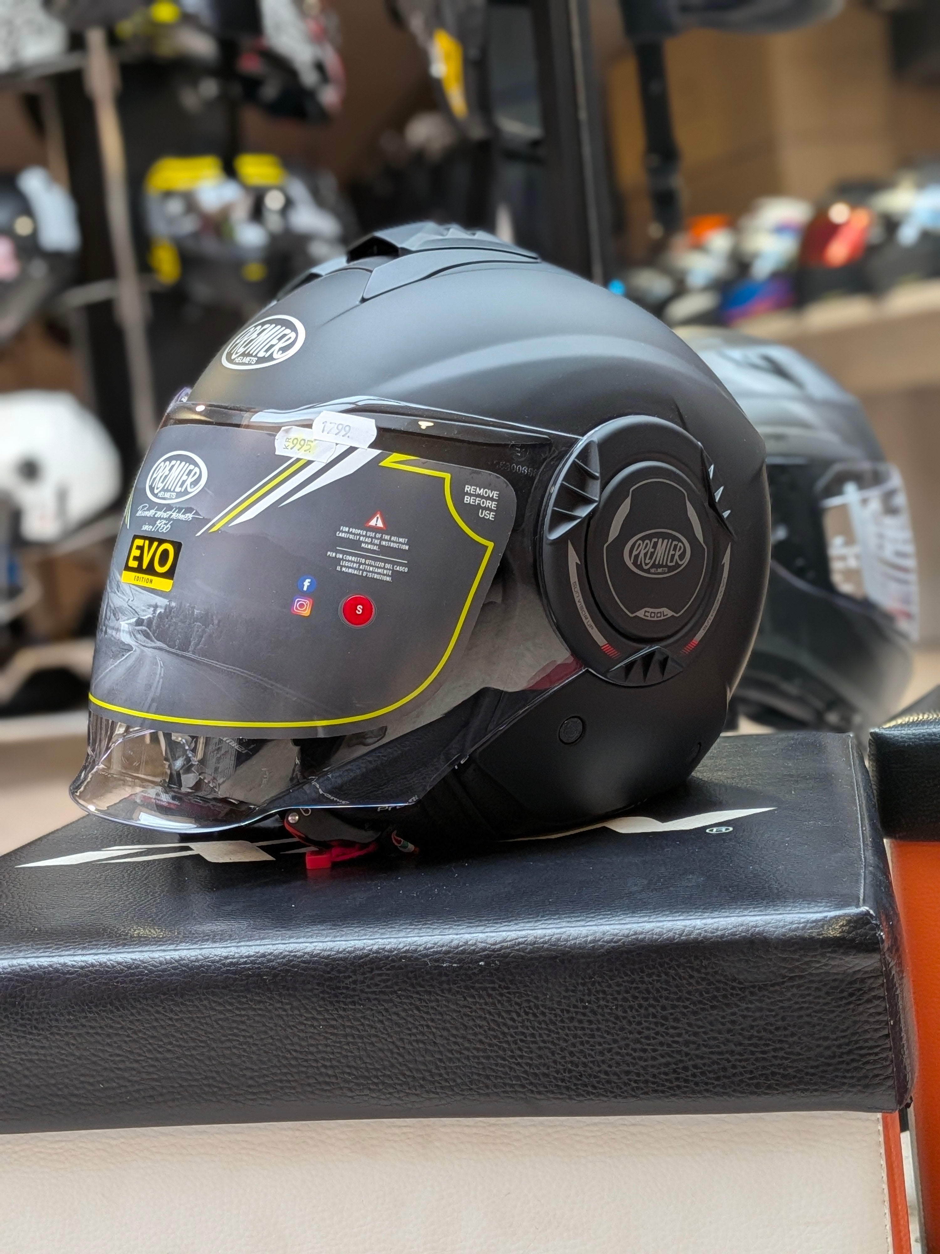 Premier Evo Pilot Hjelm Sort